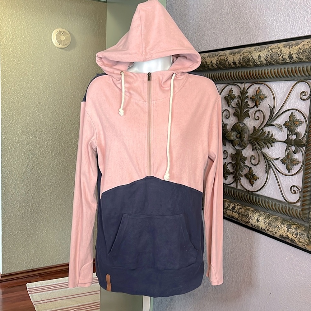 Ampersand Ave Hoodie - 2 Tone Pink/ Navy with kangaroo pockets Zip Sz S